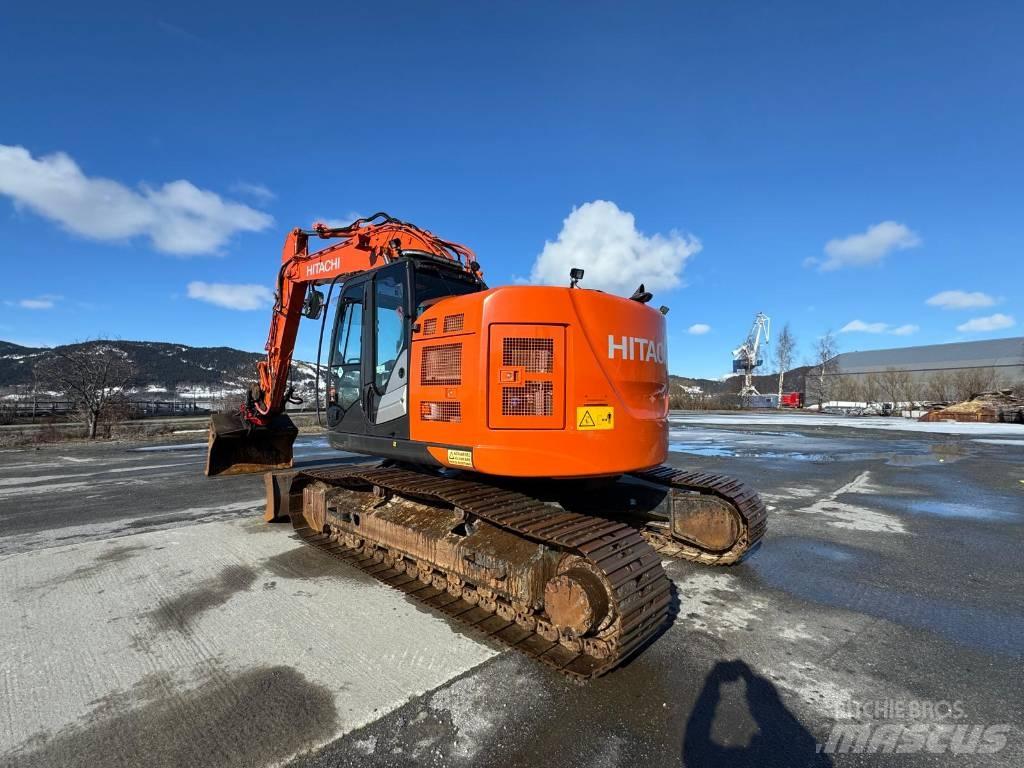 Hitachi ZX 225 US Telakaivukoneet