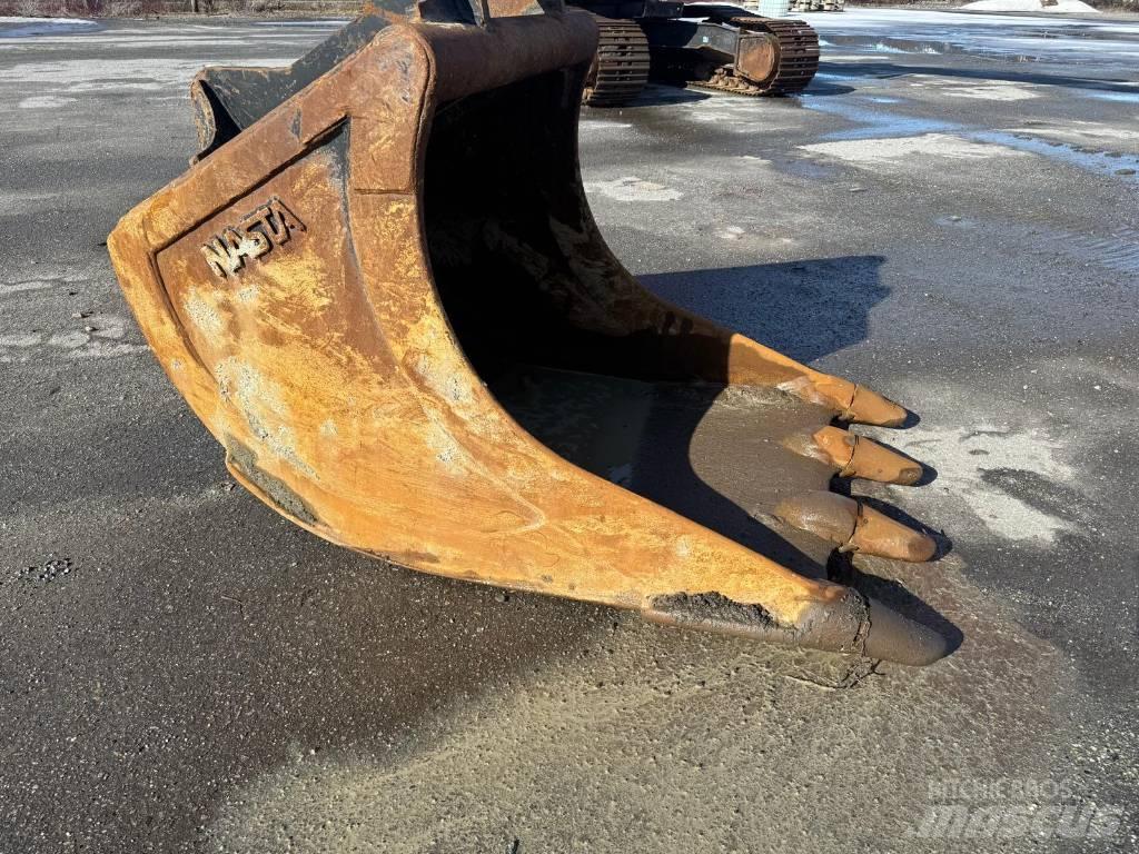 Hitachi ZX 225 US Telakaivukoneet