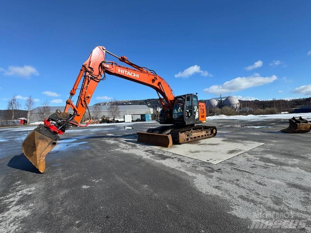 Hitachi ZX 225 US Telakaivukoneet