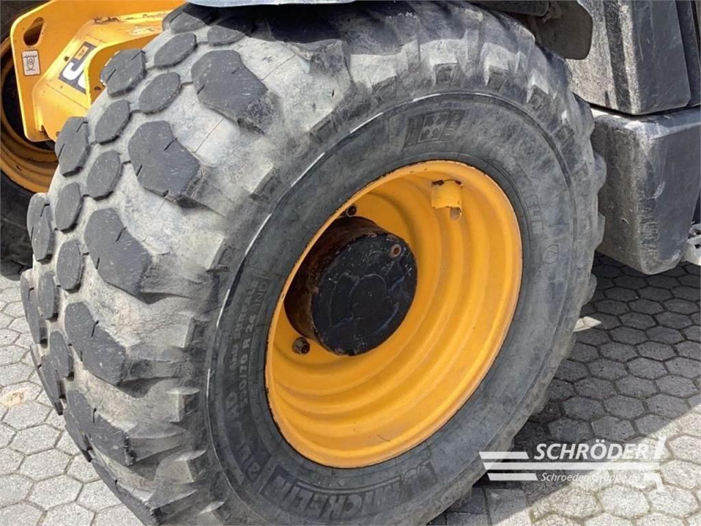 JCB 541-70 AGRI Maatalouskurottajat