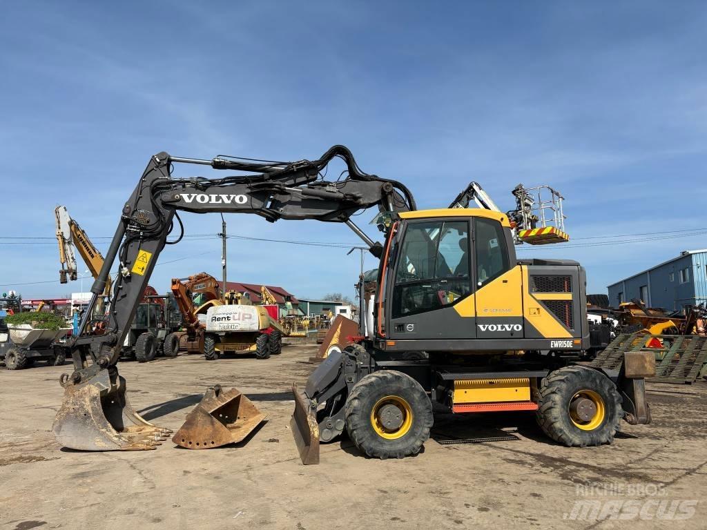 Volvo EW 150E Pyöräkaivukoneet