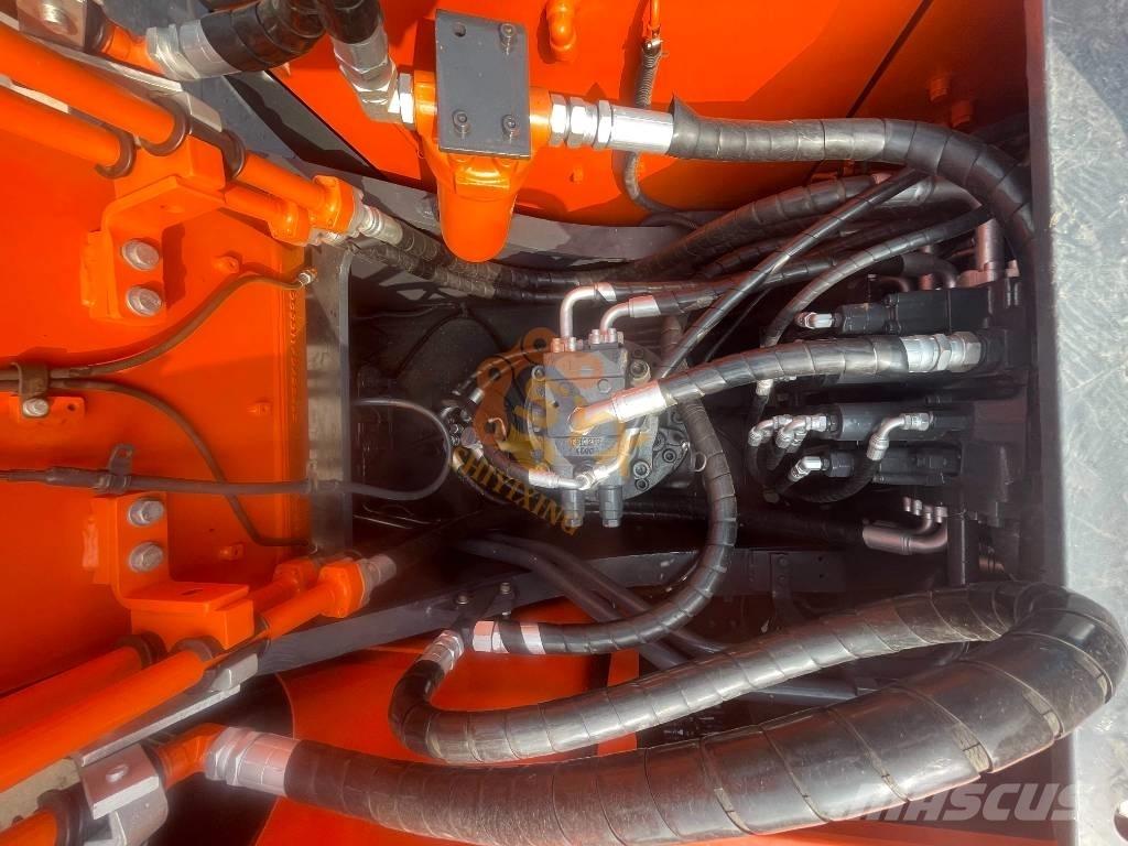 Doosan DX300LC-9C Telakaivukoneet