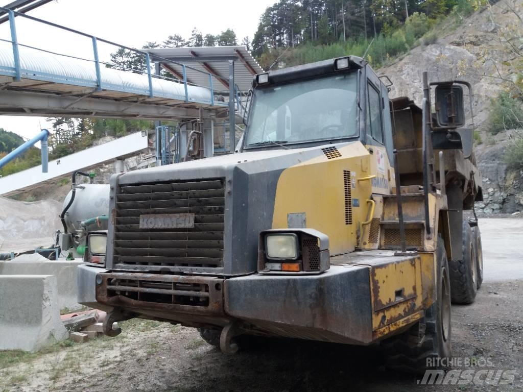 Komatsu HM 300-2 Dumpperit