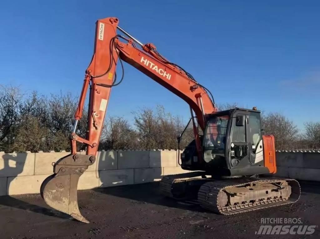 Hitachi ZX 135 Telakaivukoneet