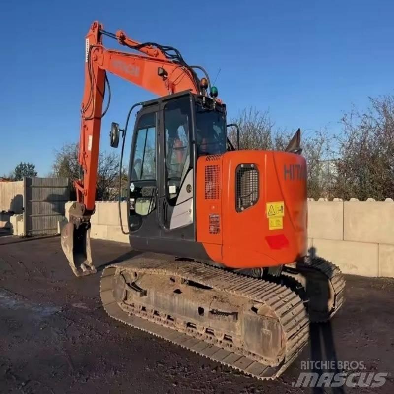 Hitachi ZX 135 Telakaivukoneet