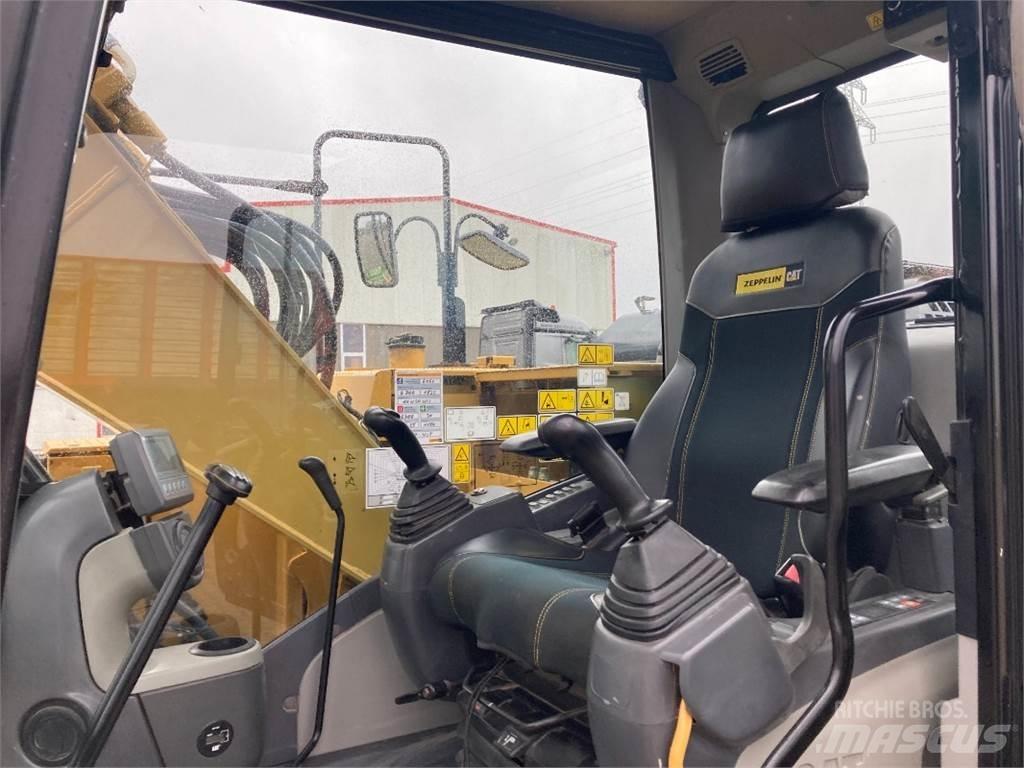CAT 311 F L RR Pyöräkaivukoneet