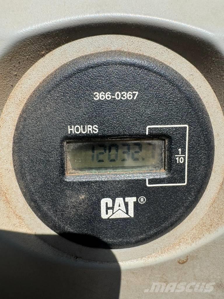 CAT 352 F Telakaivukoneet