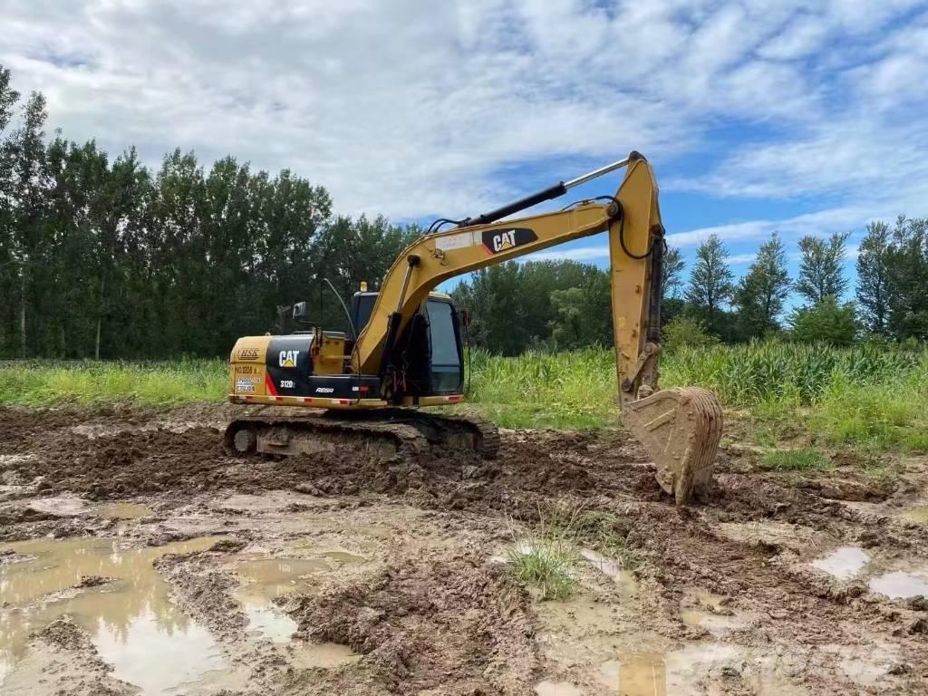 CAT 312D Midikaivukoneet 7t - 12t