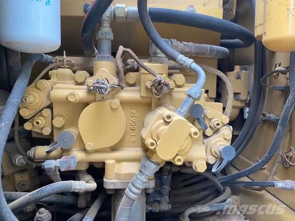 CAT 312D Midikaivukoneet 7t - 12t