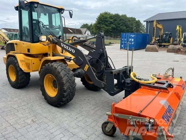 Volvo L 30 G Pyöräkuormaajat