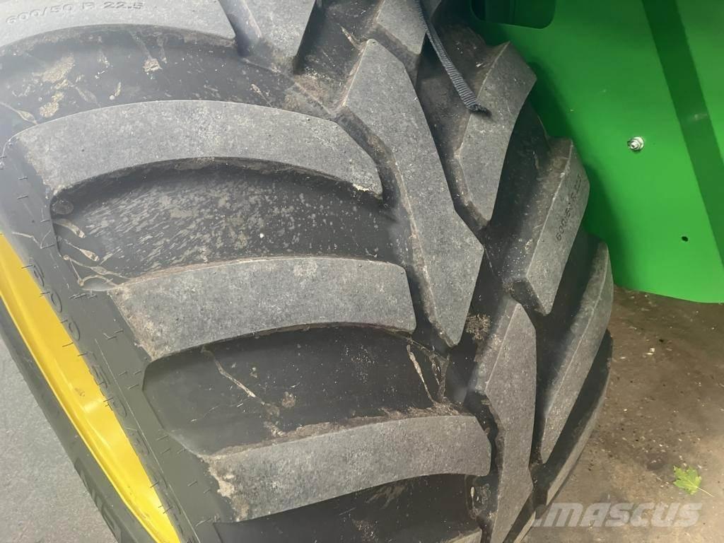 John Deere V461R Pyöröpaalaimet