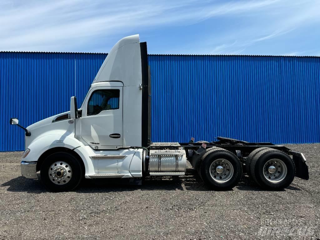 Kenworth T 680 Vetopöytäautot