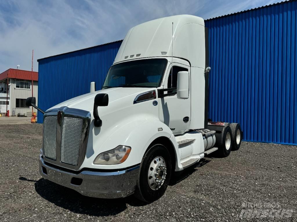 Kenworth T 680 Vetopöytäautot