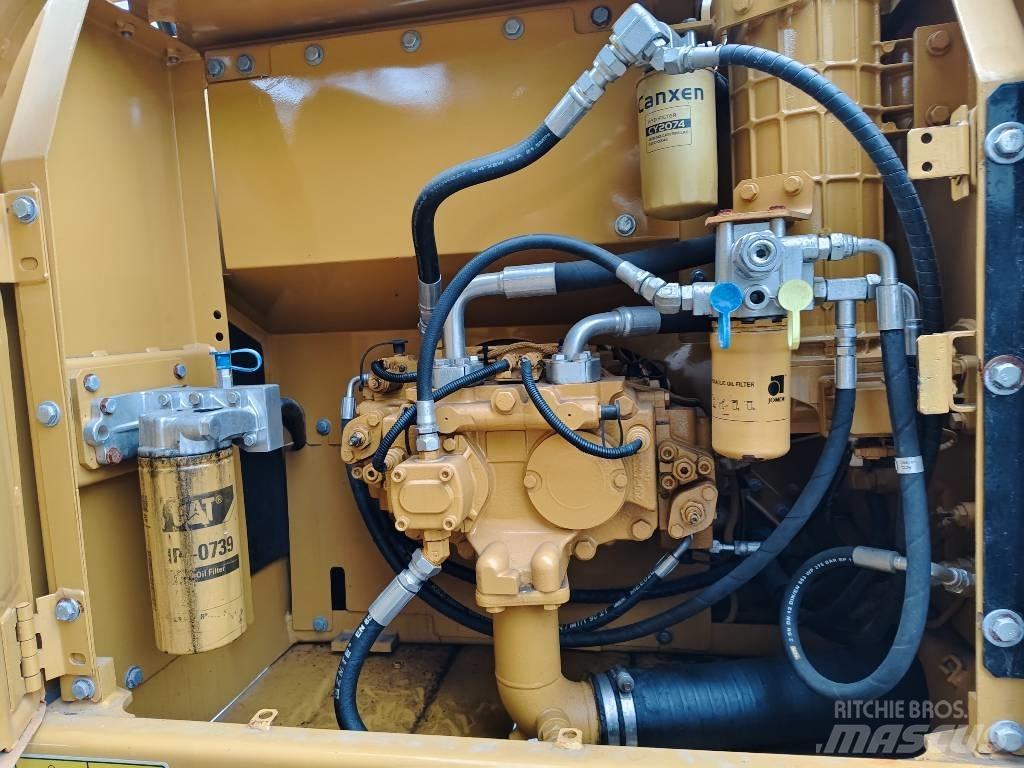 CAT 320 D2 Telakaivukoneet