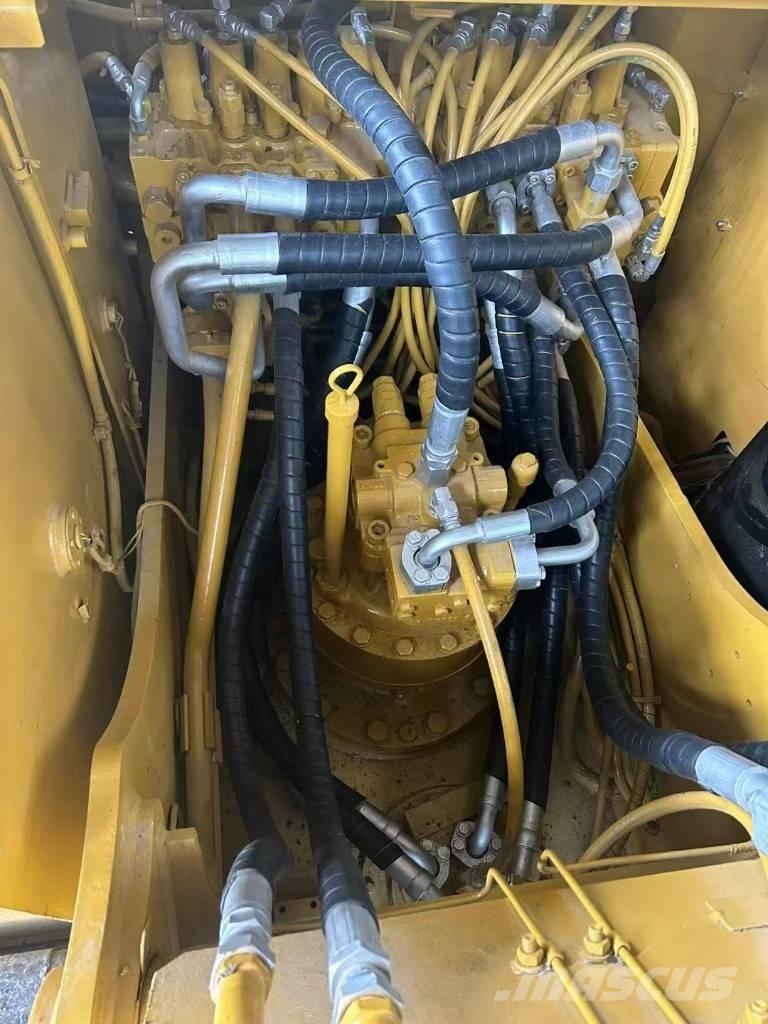 CAT 320 D2 Telakaivukoneet