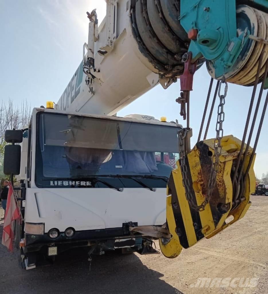 Liebherr LTM 1060-2 Mobiilinosturit