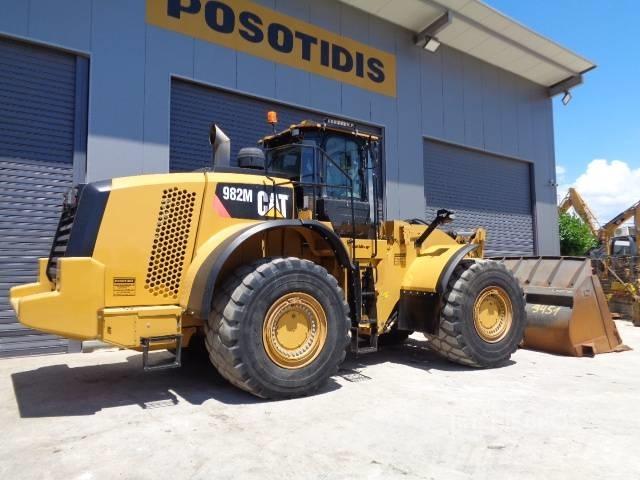 CAT 982 M Pyöräkuormaajat