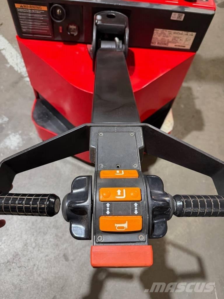 Raymond RSS40 Ajettavat pinoamisvaunut