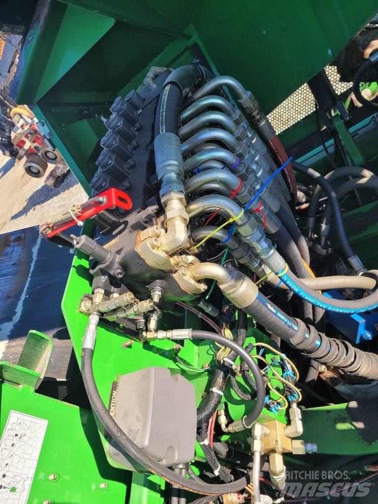 John Deere 853 Kaatokasauskoneet