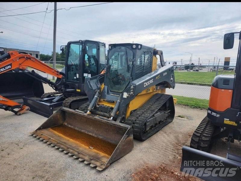 John Deere 333G Liukuohjatut kuormaajat
