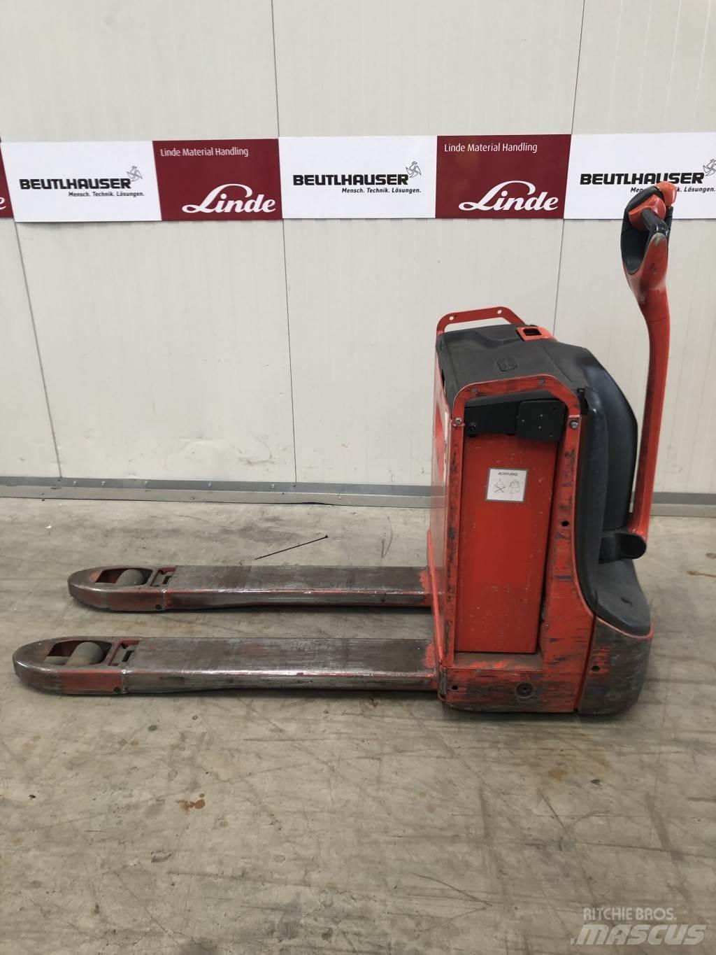 Linde T16 Lavansiirtotrukit
