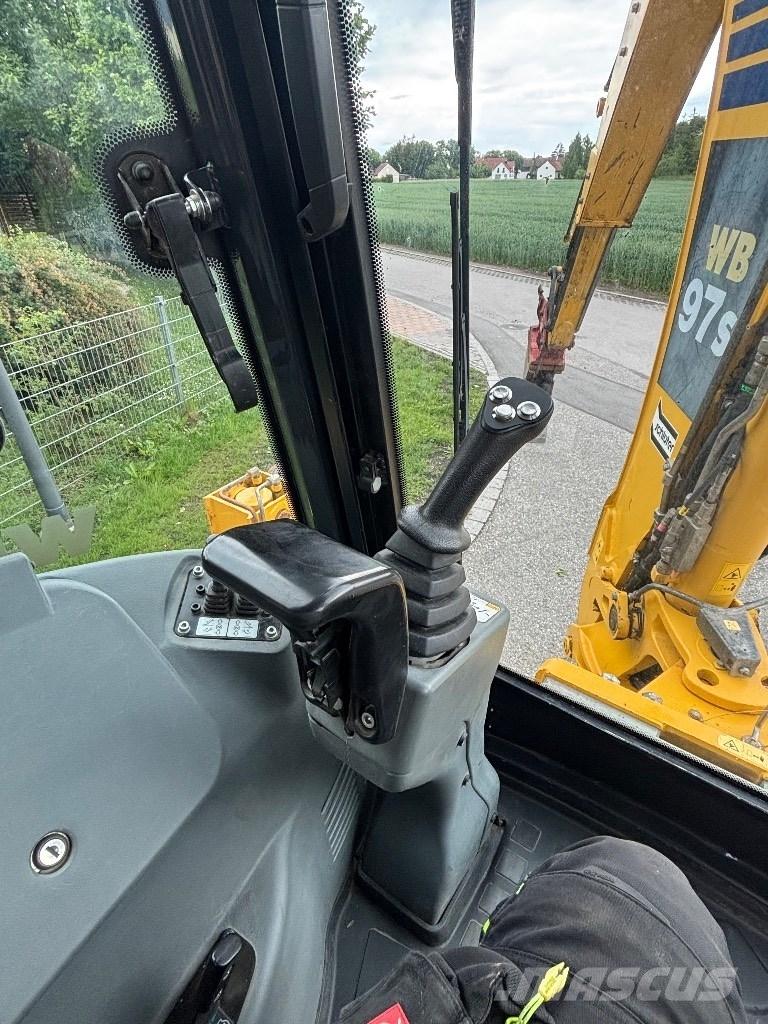 Komatsu WB 97 S Kaivurikuormaajat