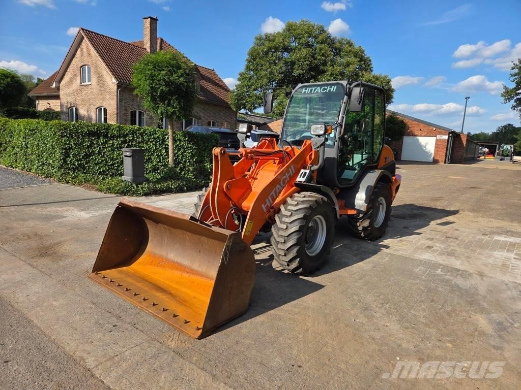 Hitachi ZW 75 Pyöräkuormaajat