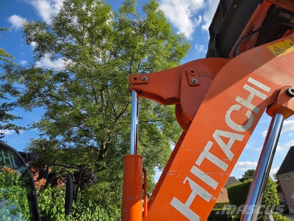Hitachi ZW 75 Pyöräkuormaajat