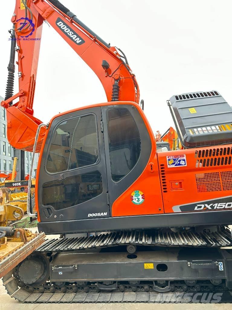 Doosan DX 150 Midikaivukoneet 7t - 12t