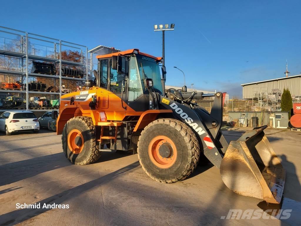 Doosan DL 200-5 Pyöräkuormaajat
