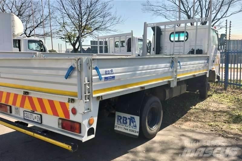 Tata LPT 813 Muut kuorma-autot