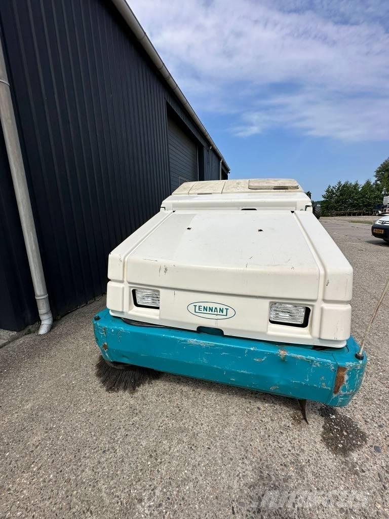 Tennant 8410 Lakaisukoneet