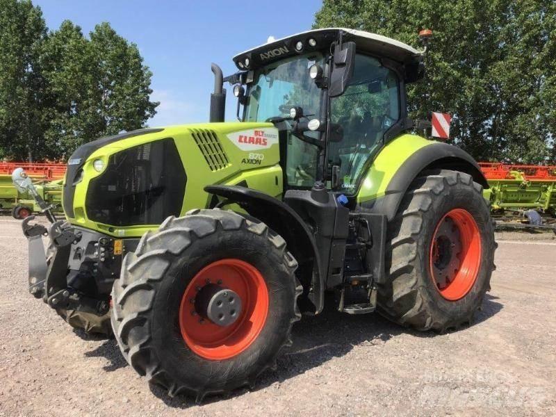 CLAAS AXION 870 Traktorit
