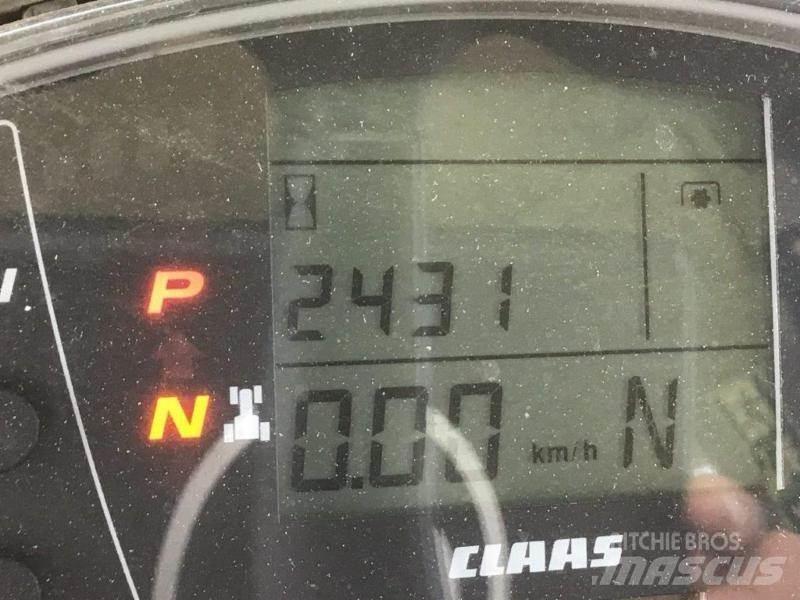 CLAAS AXION 870 Traktorit