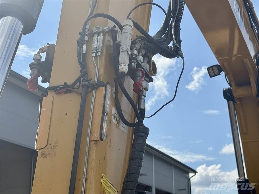 CAT 310 Midikaivukoneet 7t - 12t