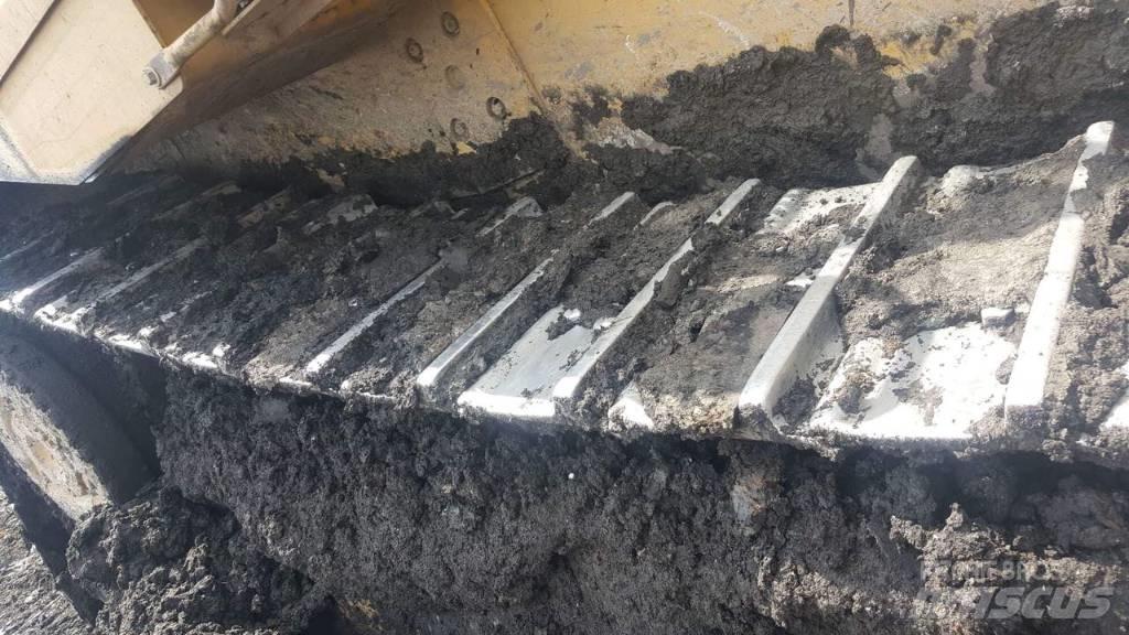 CAT D 9 R Telaketjupuskutraktorit
