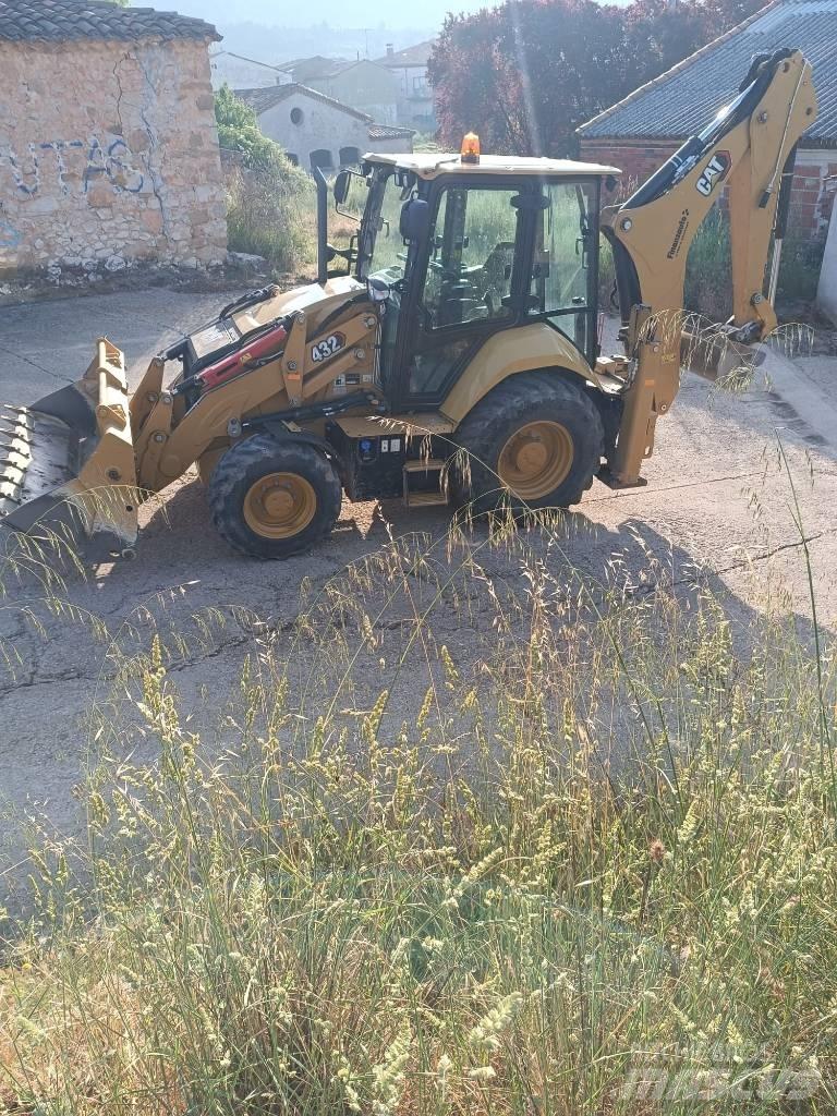 CAT 432 F Kaivurikuormaajat