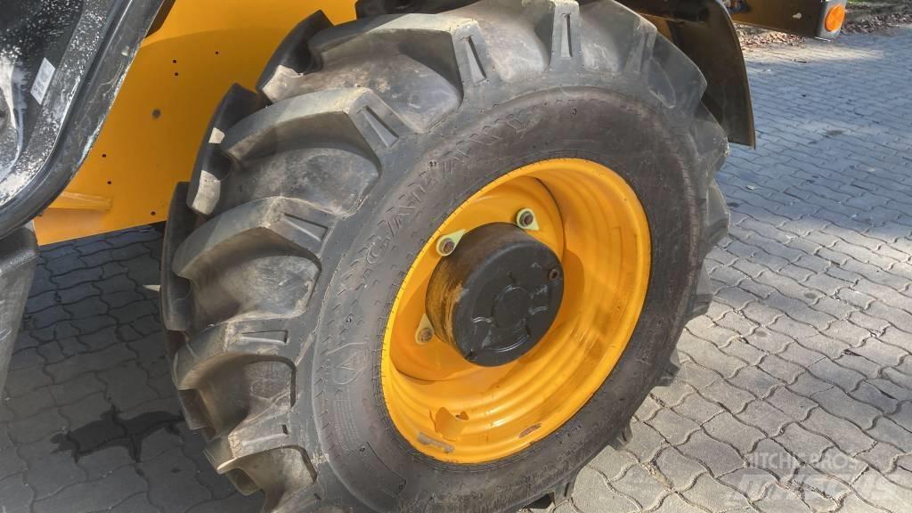 JCB 535 V 125 Kurottajat