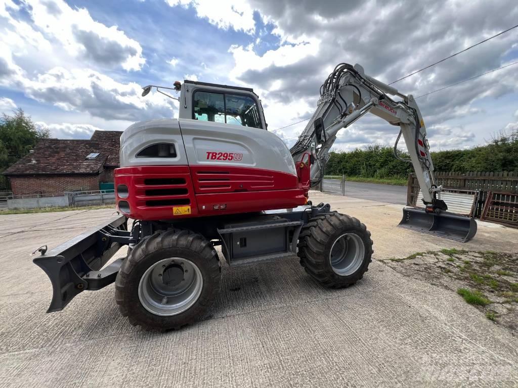 Takeuchi 295w Pyöräkaivukoneet