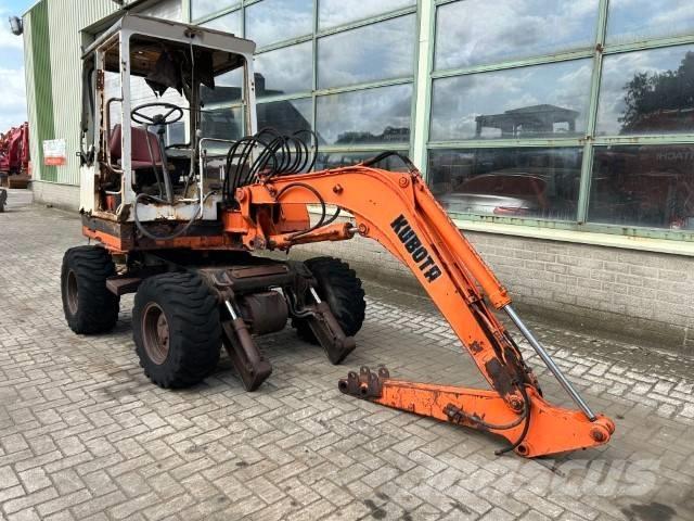 Kubota KH 16- W Pyöräkaivukoneet