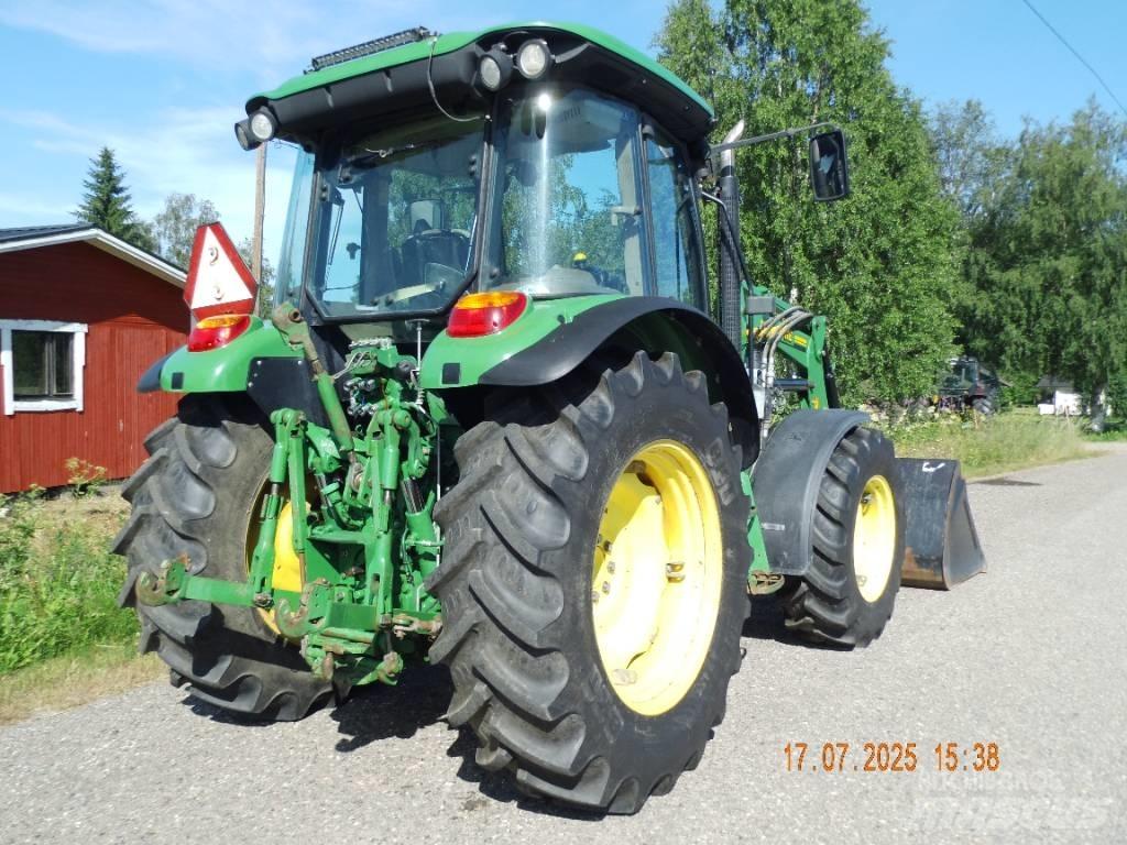 John Deere 5100 M Traktorit