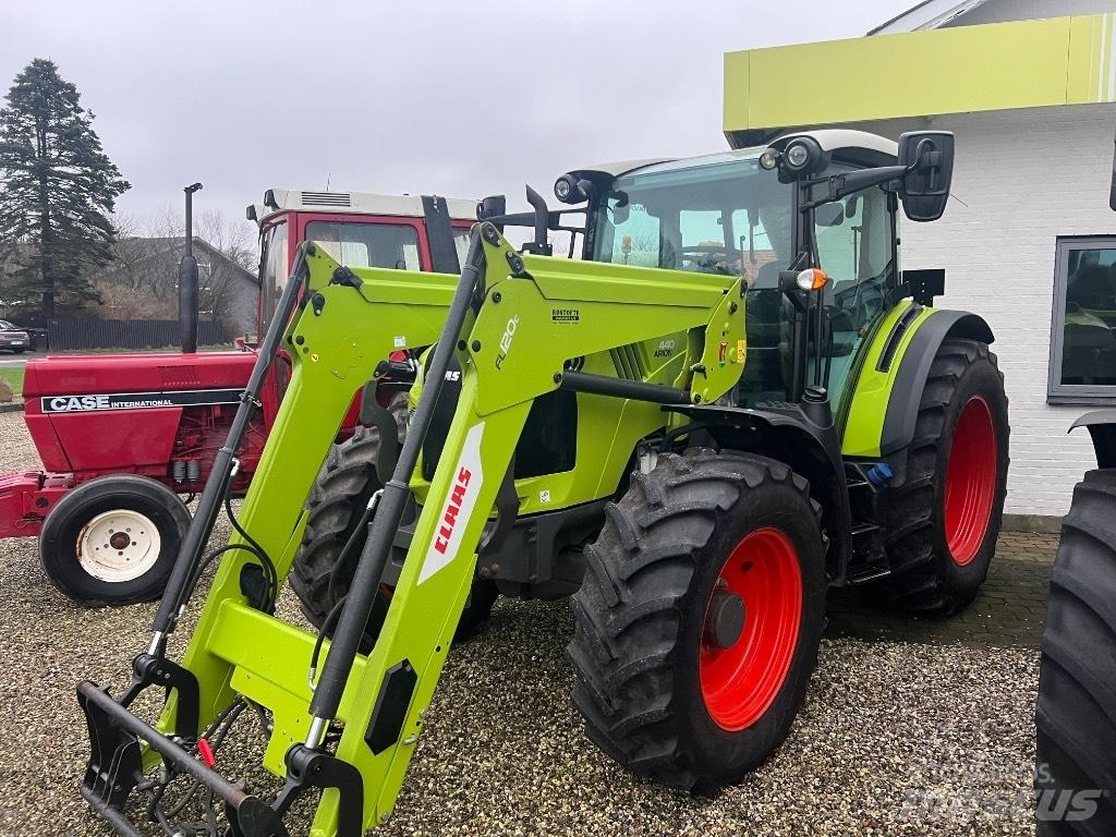 CLAAS Arion 440 CIS Traktorit