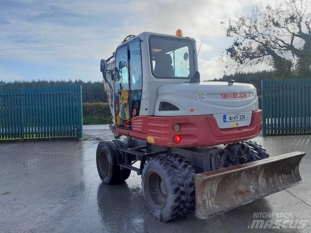 Takeuchi TB 295 W Pyöräkaivukoneet