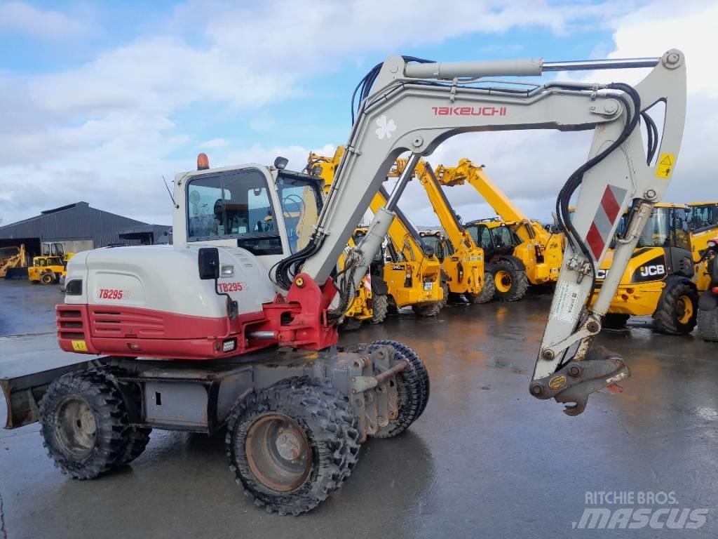 Takeuchi TB 295 W Pyöräkaivukoneet