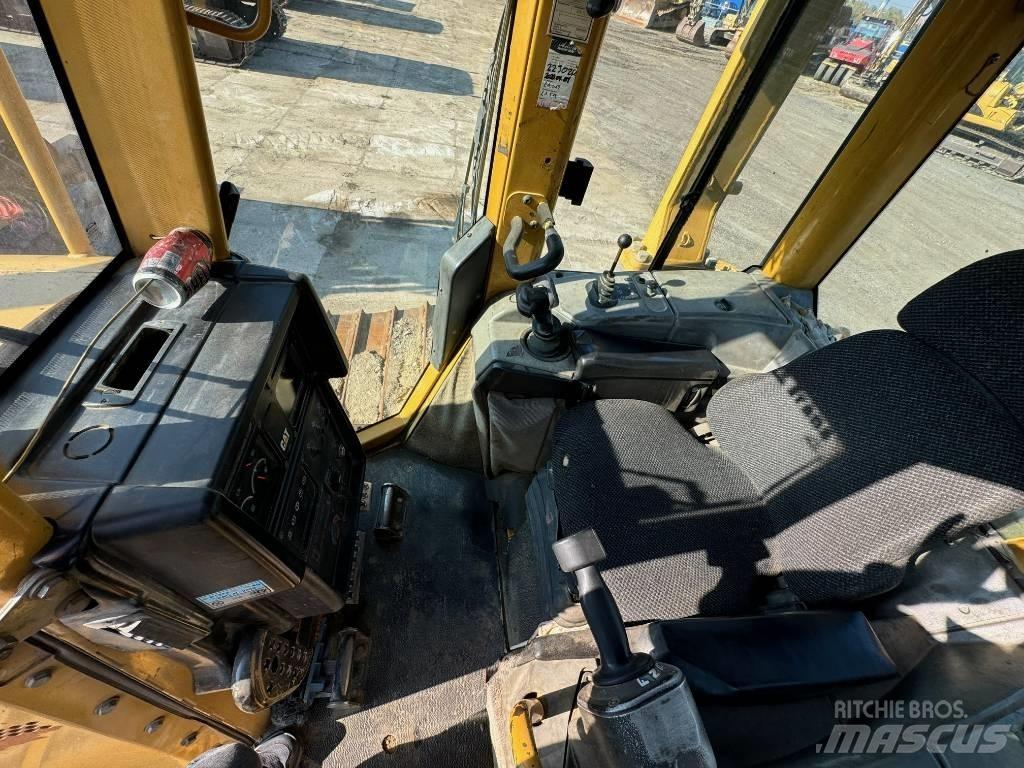 CAT D 6 N LGP Telaketjupuskutraktorit