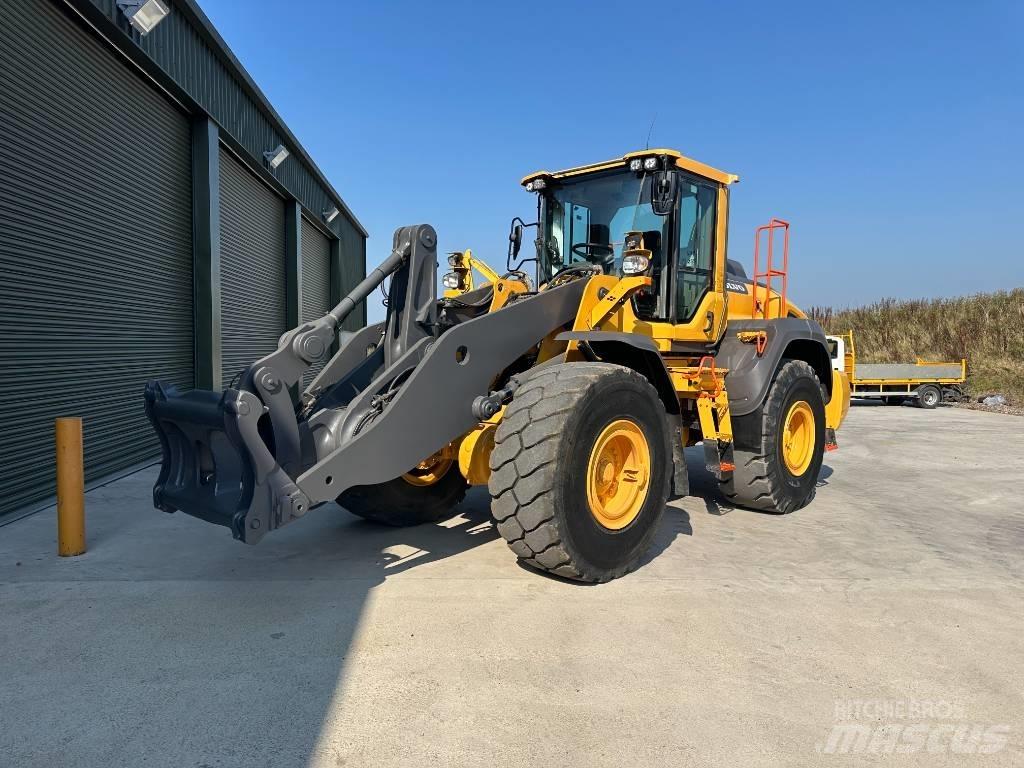 Volvo L 120 H Pyöräkuormaajat