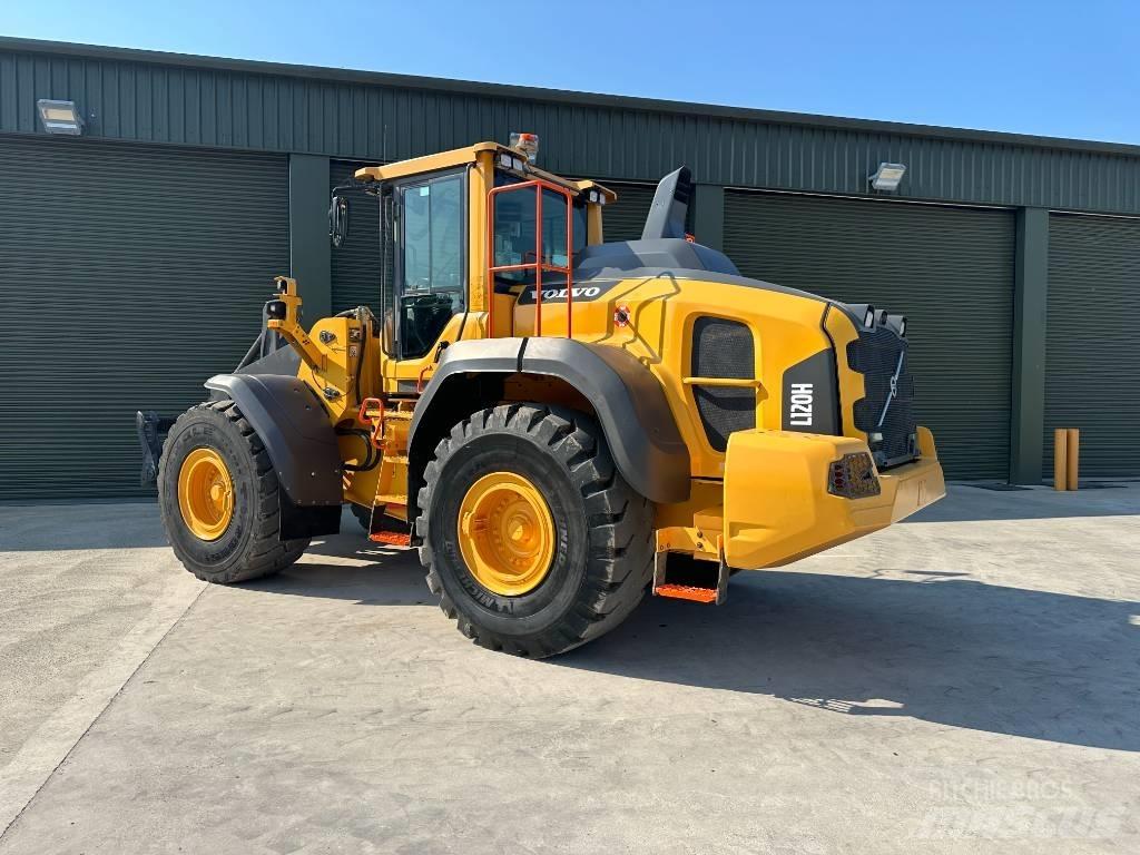 Volvo L 120 H Pyöräkuormaajat