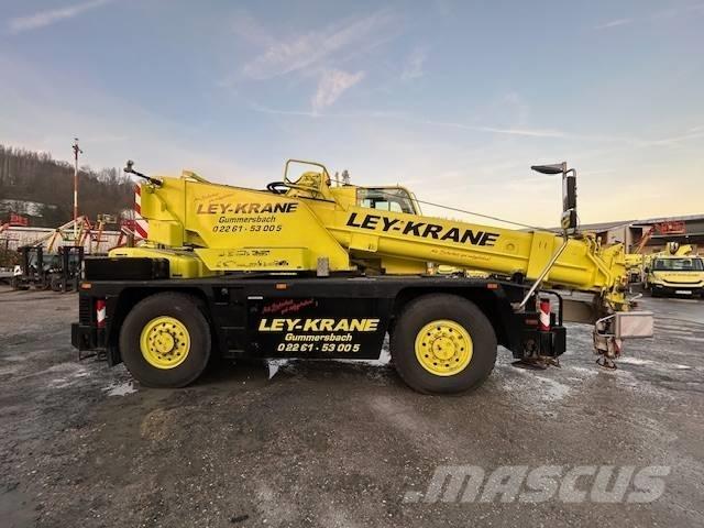 Terex AC 30 City Mobiilinosturit