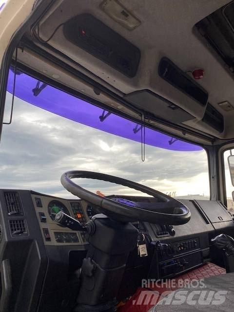 MAN 19.422 Vetopöytäautot