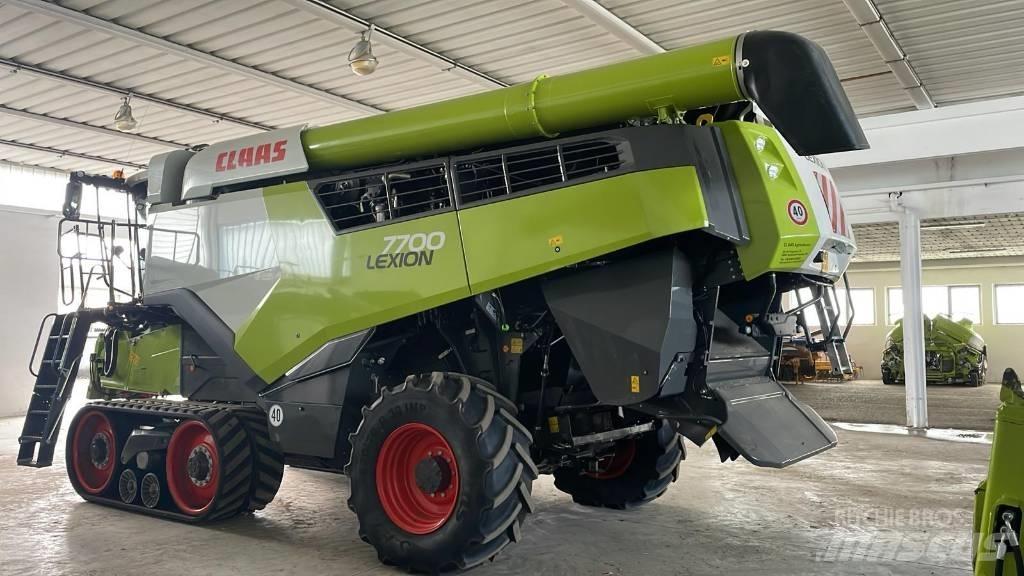 CLAAS LEXION 7700 TT Leikkuupuimurit